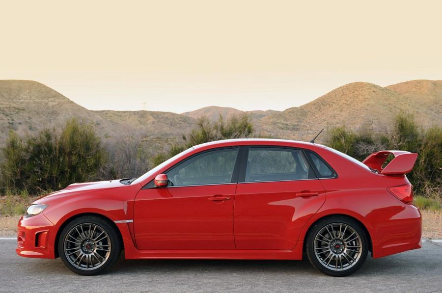  Subaru Impreza WRX STi Sedan 2011 года  (фото 37 из 81)